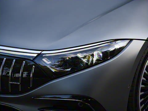 2023�� AMG EQS 53 4MATIC+