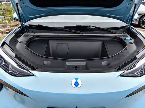 2025�� 702 �Ǽ�˫�������ٰ�