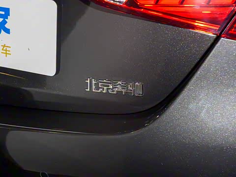 2025�� �Ŀ� C 260 L �˶���