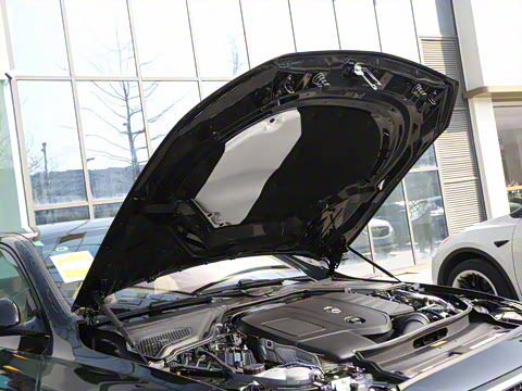 2025�� E 260 �˶���