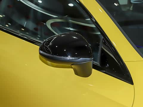 2025�� CLE 260 ���ܳ�