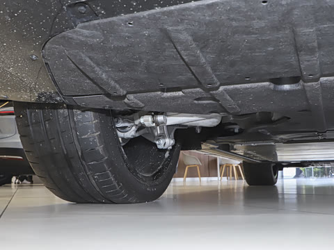 2025�� 102kWh ǩ����