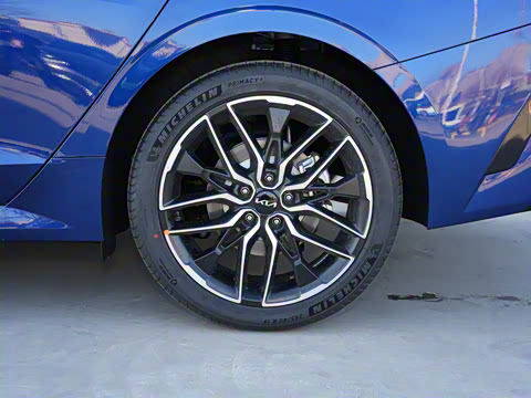 2025�� 2.0T �콢��