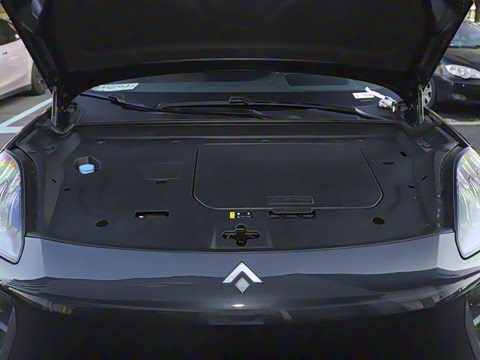 2025�� 700 Ultra�������������״��