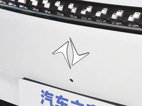 2025�� 210Ultra���Ȱ� 6��