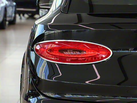 2024�� 4.0T V8 ������