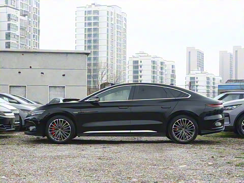 2025�� EV �Ǽݰ� 701KM�����״�������