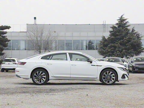 2025�� 380TSI ��Ŀ ������