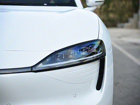 2025�� 785km Ultra