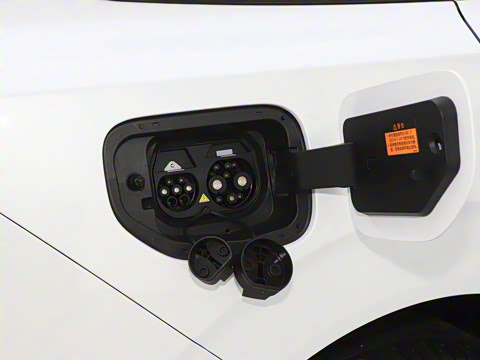 2025�� 210Ultra���̰� 6��