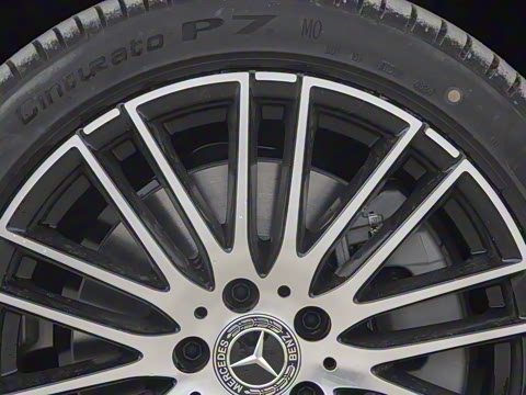 2025�� �Ŀ� C 260 L �˶���