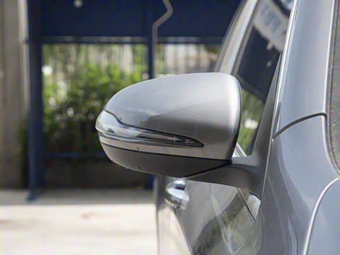 2025�� GLB 220 ʱ����