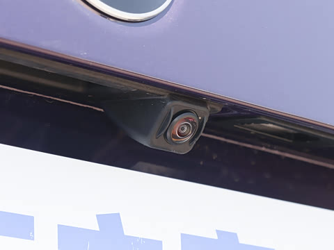 2025�� M240i xDrive