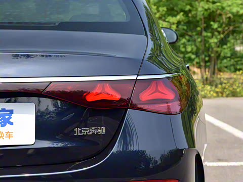 2024�� E 300 L ����˶���