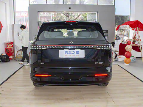 2025�� 210Ultra���Ȱ� 6��