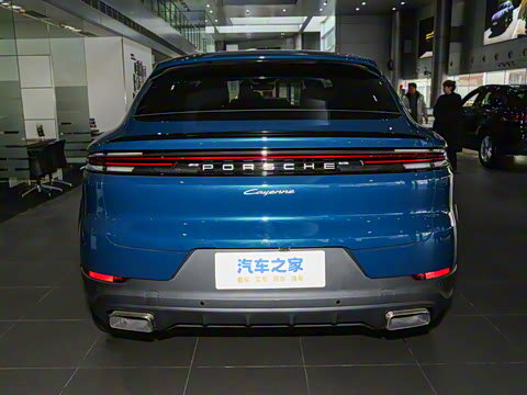 2025�� Cayenne Coup�� 3.0T