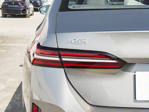 2025�� 530Li ������ M�˶���װ