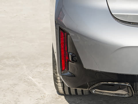 2025�� 330i M�˶���ҹ��װ