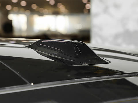 2025�� 530Li xDrive M�˶���װ