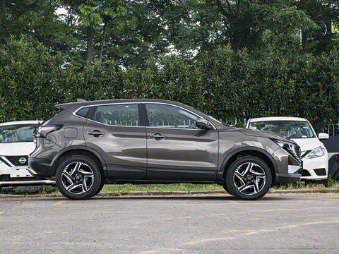 2025�� �Ŀ� ���� 2.0L CVT XV+���Ȱ�