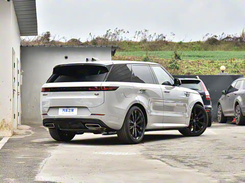 2025�� 400PS Dynamic HSE