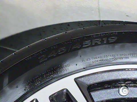 2025�� 525Li M�˶���װ