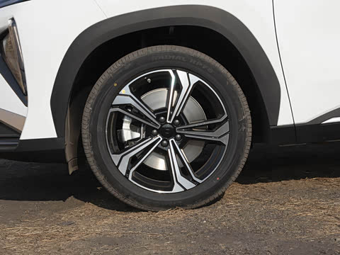 2025�� EM-i 115km ̽��+��