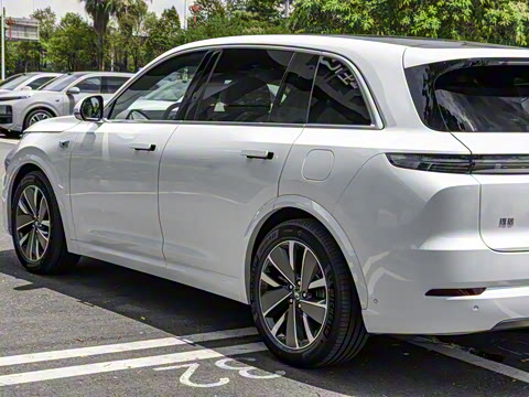 2025�� Pro ���ܻ��°�