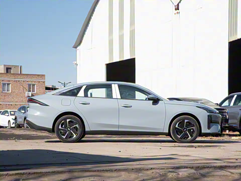 2025�� EM-i 140km ̽��+��