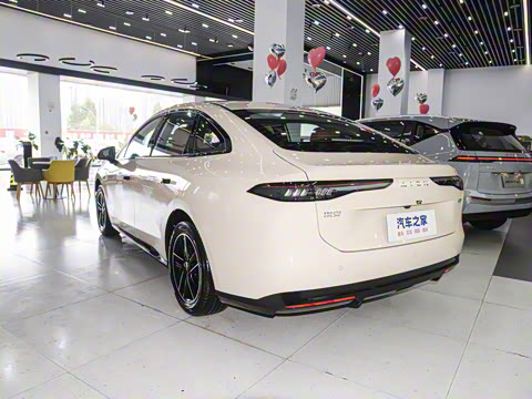 2025�� 650 ������