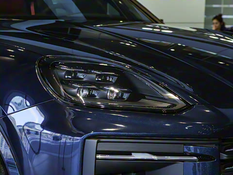 2025�� Cayenne S E-Hybrid 3.0T