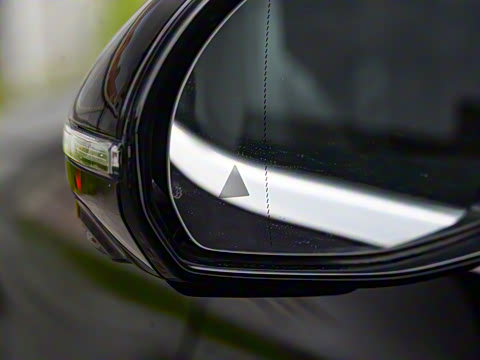 2025�� �Ŀ� E 260 L �˶���