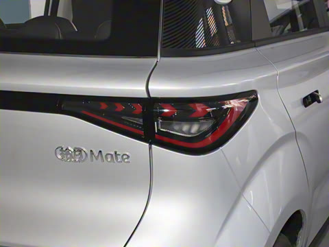 2025�� Mate 300km̤�˰�