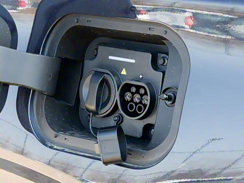 2025�� 180 ��������Ultra���� 6��