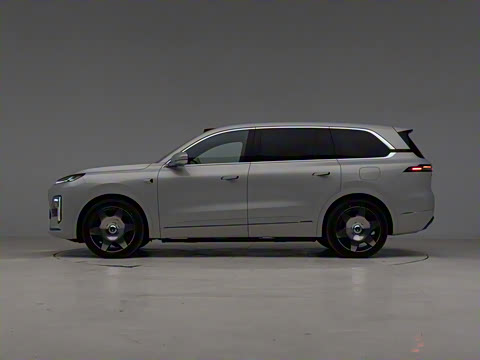 2025�� ����Ultra+ �߶���