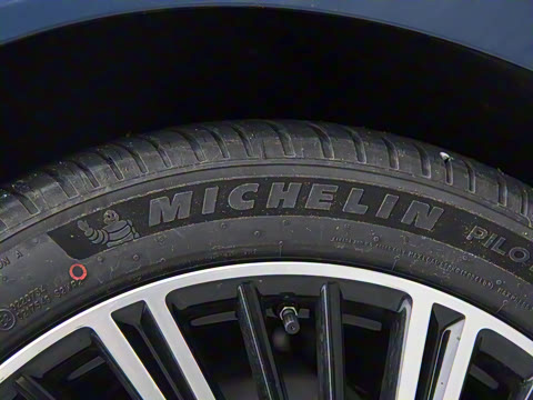 2025�� 680 ������������ Max