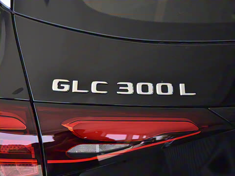 2024�� GLC 300 L 4MATIC ������ 7��