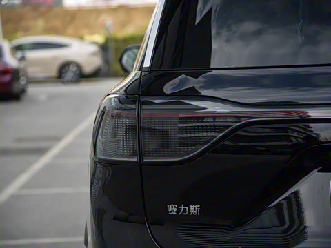 2025�� ���� Max�� 52kWh 6����