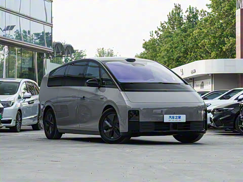 2025�� Ultra ���ܻ��°�