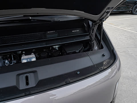 2025�� Ultra ���ܻ��°�