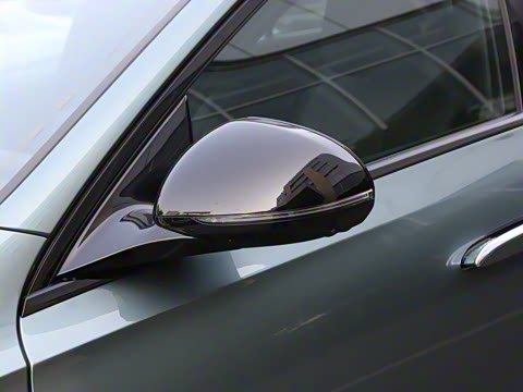 2025�� E 300 �������˶���