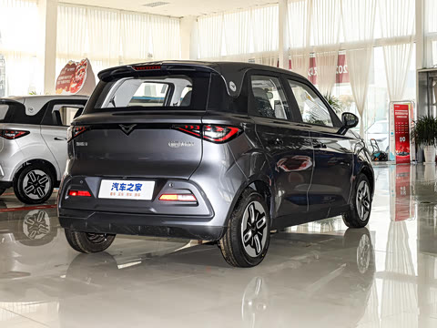 2025�� Mate 300km׷���