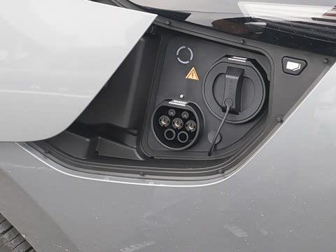 2025�� ���� Pro ���ٸ�����ʻ