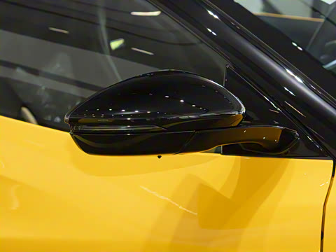 2025�� 2.0T DCT Turbo SE