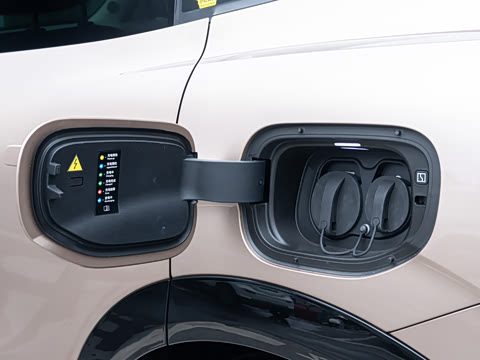 2025�� 100kWh �����������Ǽݰ�