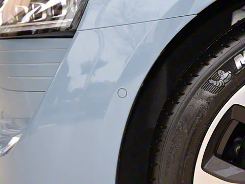 2025�� 705km Max