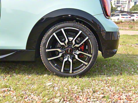 2025�� JOHN COOPER WORKS CABRIO