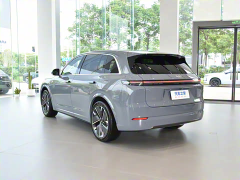 2025�� Pro ���ܻ��°�