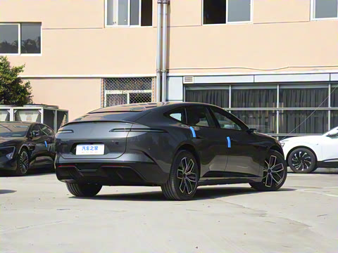 2025�� Ultra���������