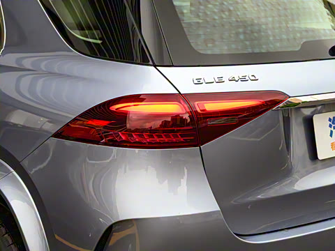 2025�� �Ŀ� GLE 450 4MATIC ������